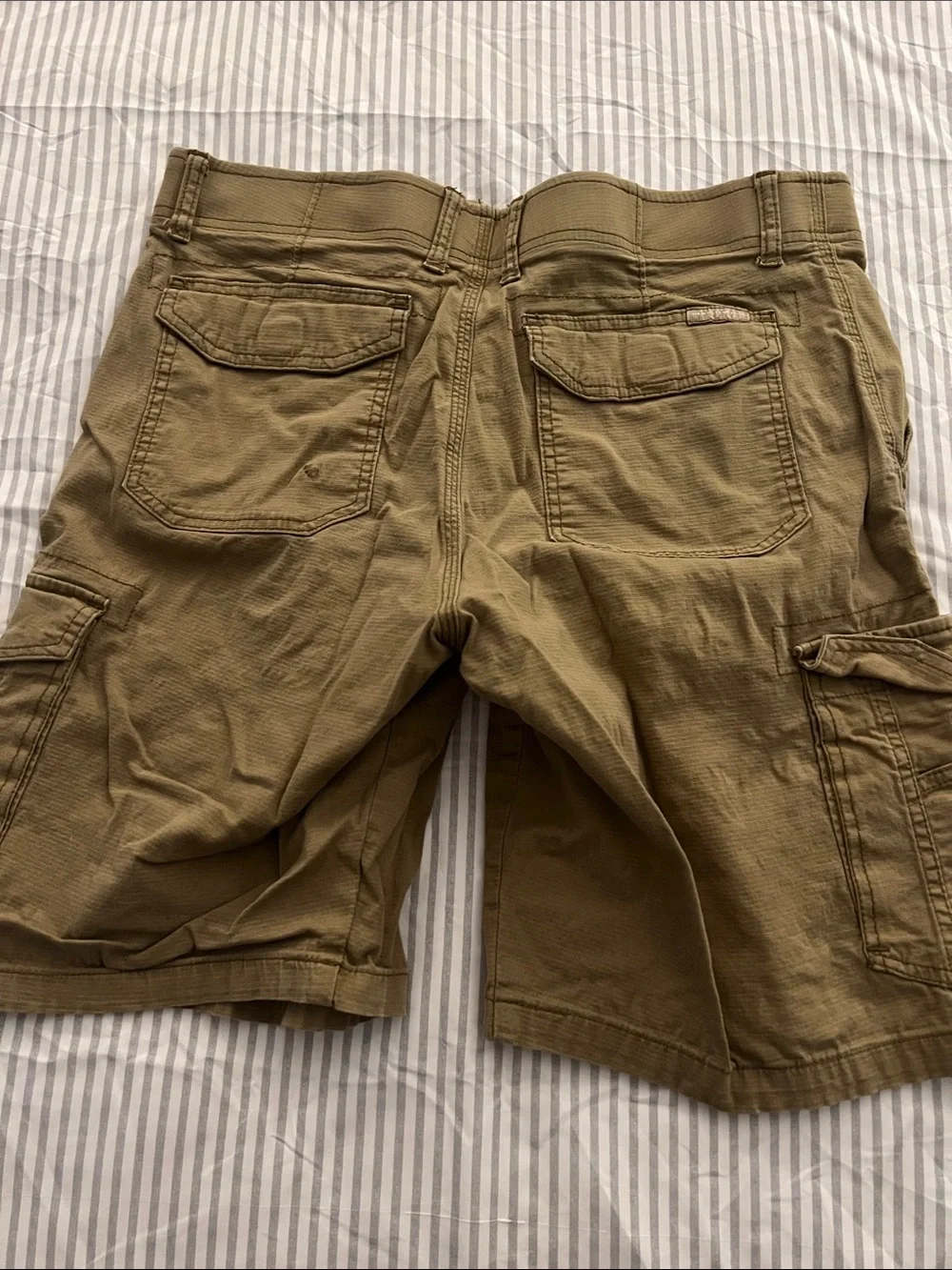 Men's Cargo Shorts in Olive Brown - Casual Utility Style 32”